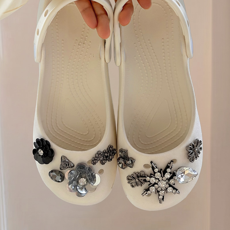 Women Shoes Japanese Brand - Dekorasi Bunga Kristal DIY Sepatu Clogs